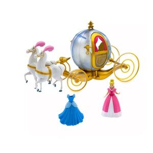 Sale! New Disney Princess Cinderella Magical Horses and Light Up Carriage Set